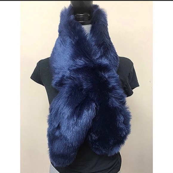 47” Silky & Plush Quality Faux Fur Scarves, NWT - Picture 2 of 7